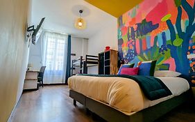 Hotel Des Arts, Artisanal Et Independant